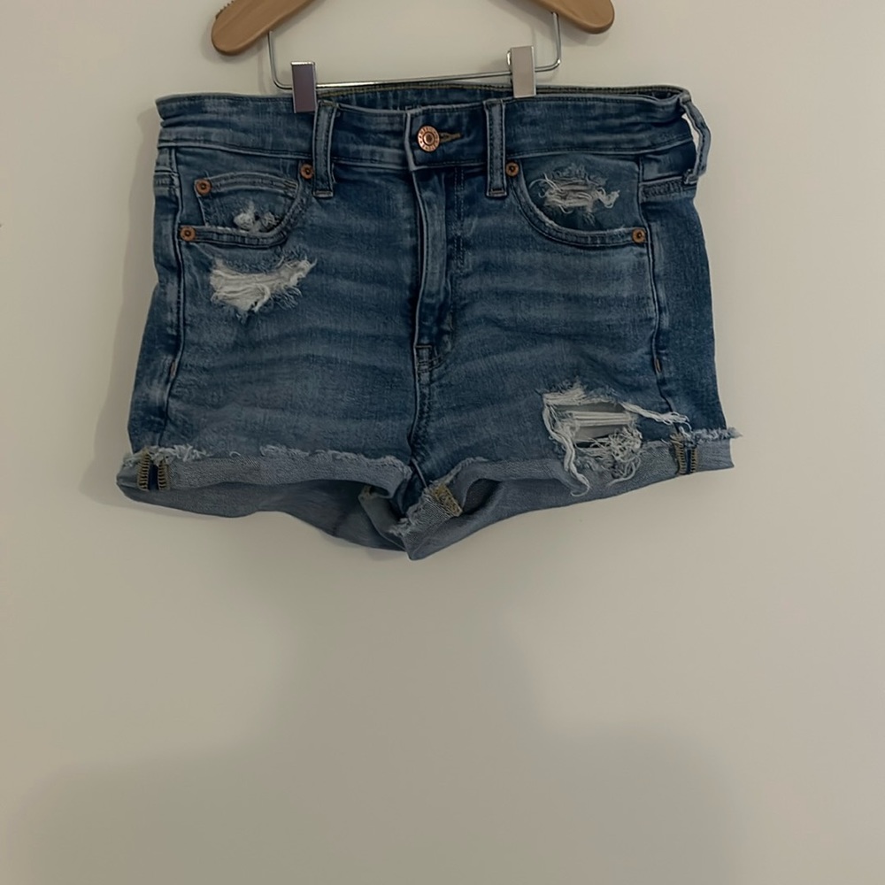 American Eagle Outfitter High Rise Shortie Shorts in a size 4.